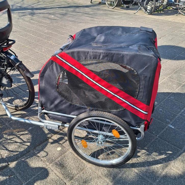 BRASQ Hondenkar 40kg - Zo goed als nieuw, Fietsen en Brommers, Fietsaccessoires | Aanhangers en Karren, Zo goed als nieuw, Hondenkar