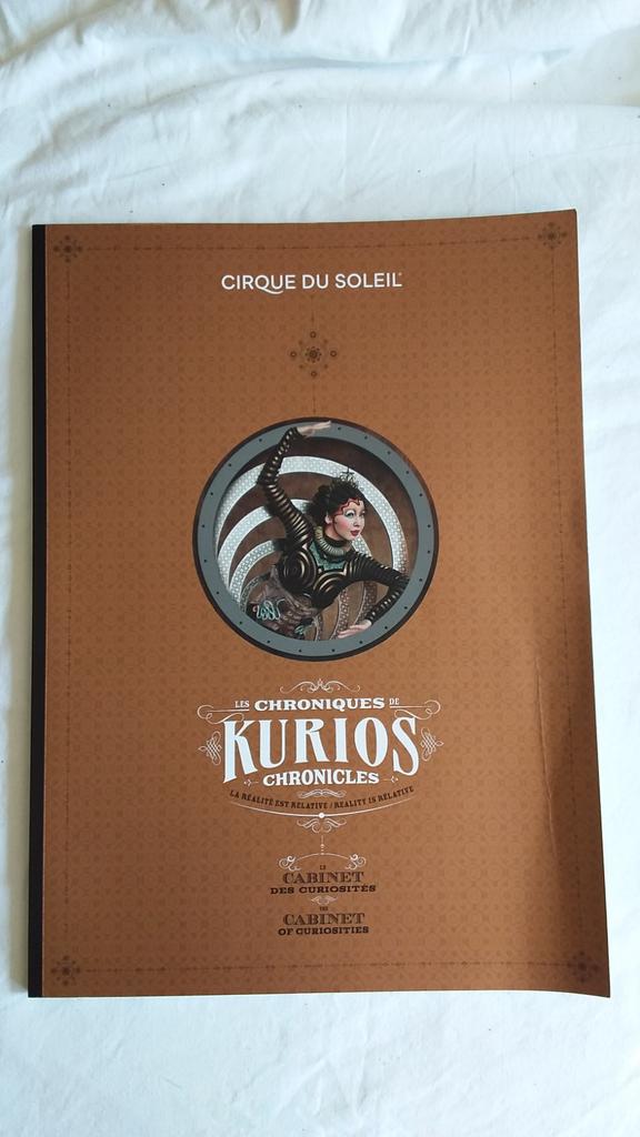 Circus dus soleil chroniqueur Kurios chronische 2014 program, Verzamelen, Overige Verzamelen, Ophalen of Verzenden