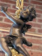 Antieke bronzen hang lamp. 60 breed 80 hoog. €270, Ophalen