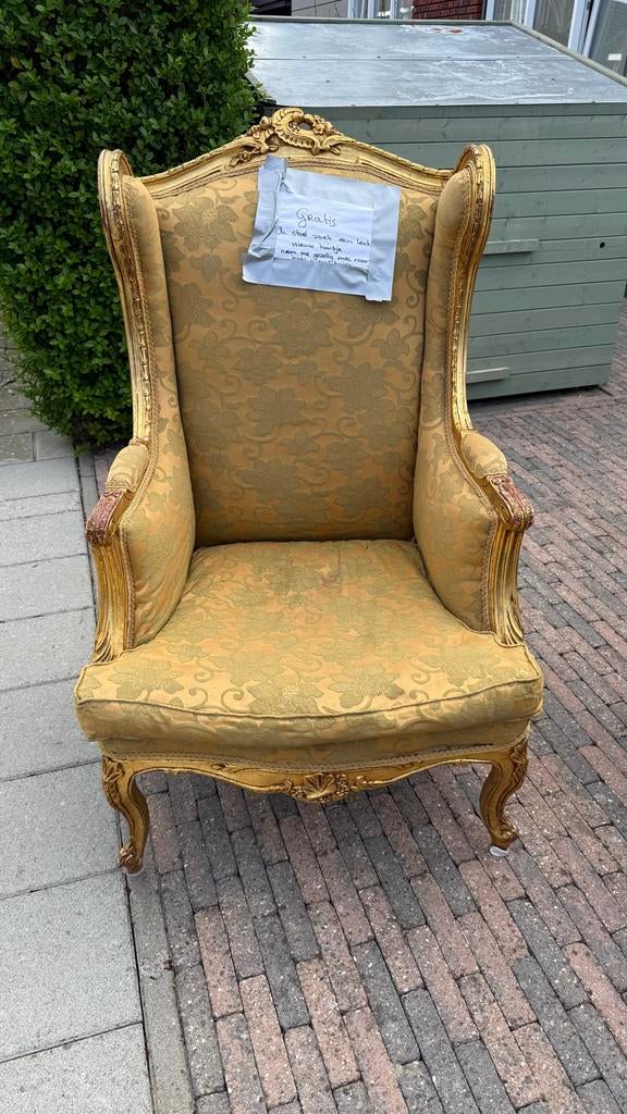 Gratis Gouden oorstoel, Huis en Inrichting, Stoelen, Gebruikt, Overige kleuren, Barok stijl, Ophalen of Verzenden