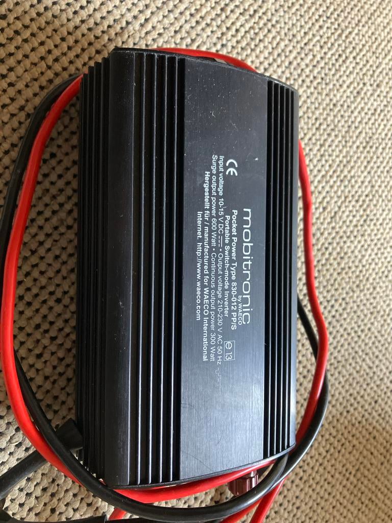 Mobitronic Omvormer 830-012 PP/S - 600W Portable Power, Ophalen of Verzenden, Gebruikt