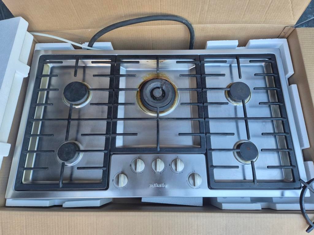 Miele gas kookplaat 5 pits met Wok pit. Type KM 2256 G, Witgoed en Apparatuur, Kookplaten, Gebruikt, Ophalen of Verzenden, Inbouw