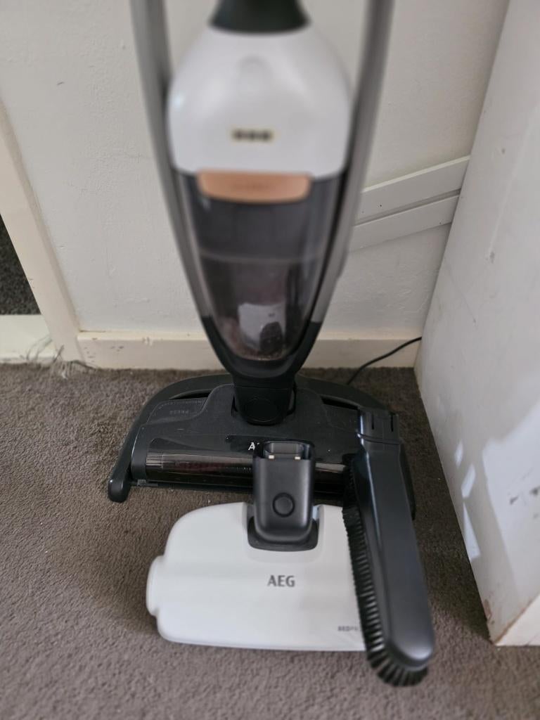 AEG QX9 Flexibility Steelstofzuiger, Ophalen