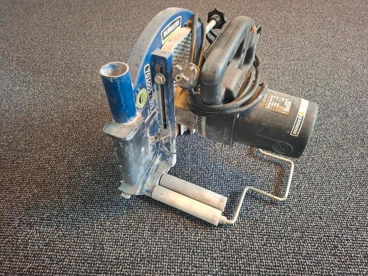 Carat W-3011 Muurzaag / Sleuvenzaag, Doe-het-zelf en Verbouw, Gereedschap | Zaagmachines, Gebruikt, Overige typen, 1200 watt of meer