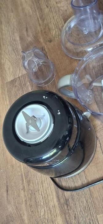 Grundig Premium Line Keukenmachine met extra hakmolen, Witgoed en Apparatuur, Keukenmixers, 1 tot 2 liter, Ophalen, Gebruikt, 2 snelheden