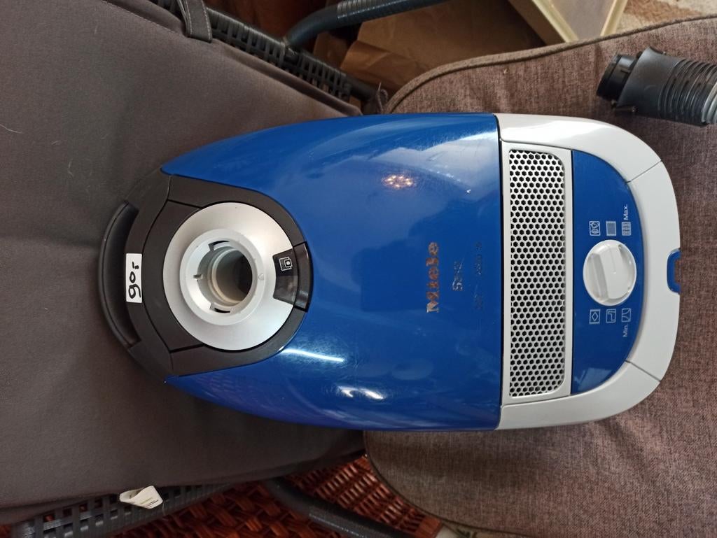 Prachtige Miele 2200 watt !!!VERKOCHT!!!, Ophalen of Verzenden, Zo goed als nieuw, 2000 watt of meer