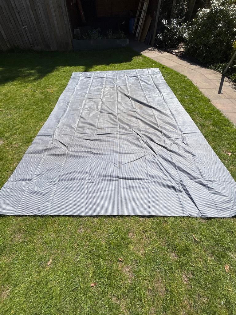 Comfortabel Camping Vloerkleed - Ideaal voor Tent of Voorten, Ophalen, Gebruikt