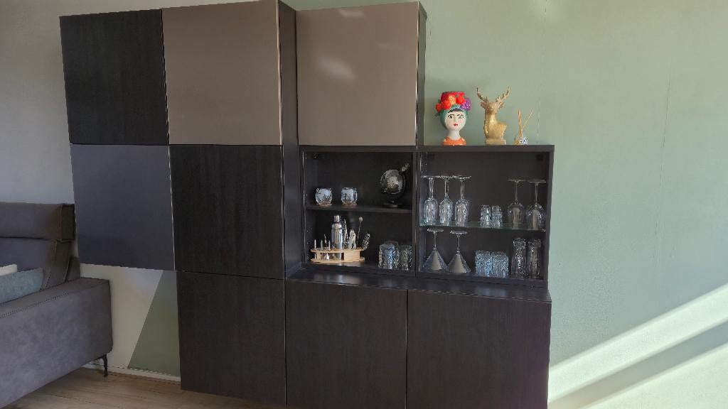 Wandkast met wijnrek, Huis en Inrichting, Kasten | Wandmeubels, Met deur(en), Ophalen of Verzenden, Zo goed als nieuw, 150 tot 200 cm