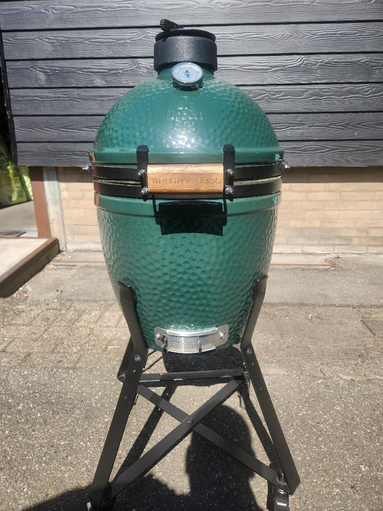 Big Green Egg Small BBQ Kamado Barbecue, Ophalen of Verzenden, Zo goed als nieuw, Big Green Egg, Met accessoires