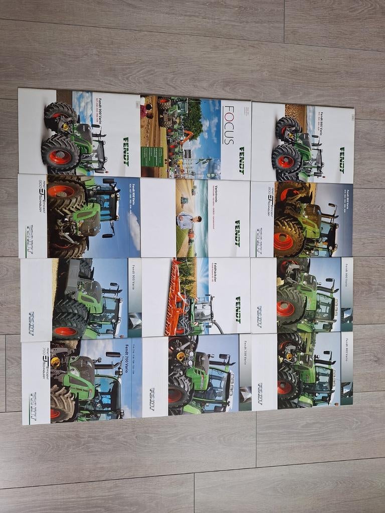 Set van 12 Fendt folders en brochures, Ophalen, Nieuw, Overige merken