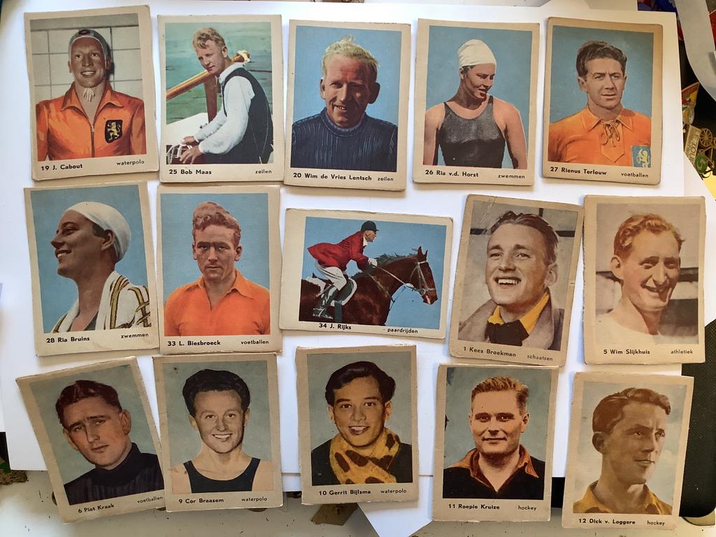 Sportplaatjes deelnemers Olympische Spelen 1952, Ophalen of Verzenden, Gebruikt, Overige sporten, Poster, Plaatje of Sticker