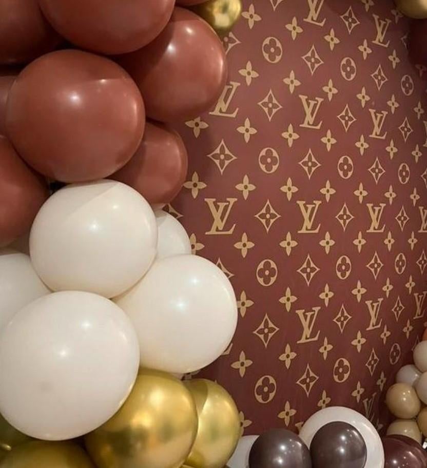 Backdrop feest decoratie louis vuitton, Ophalen of Verzenden, Zo goed als nieuw, Versiering, Geboorte of Huwelijk