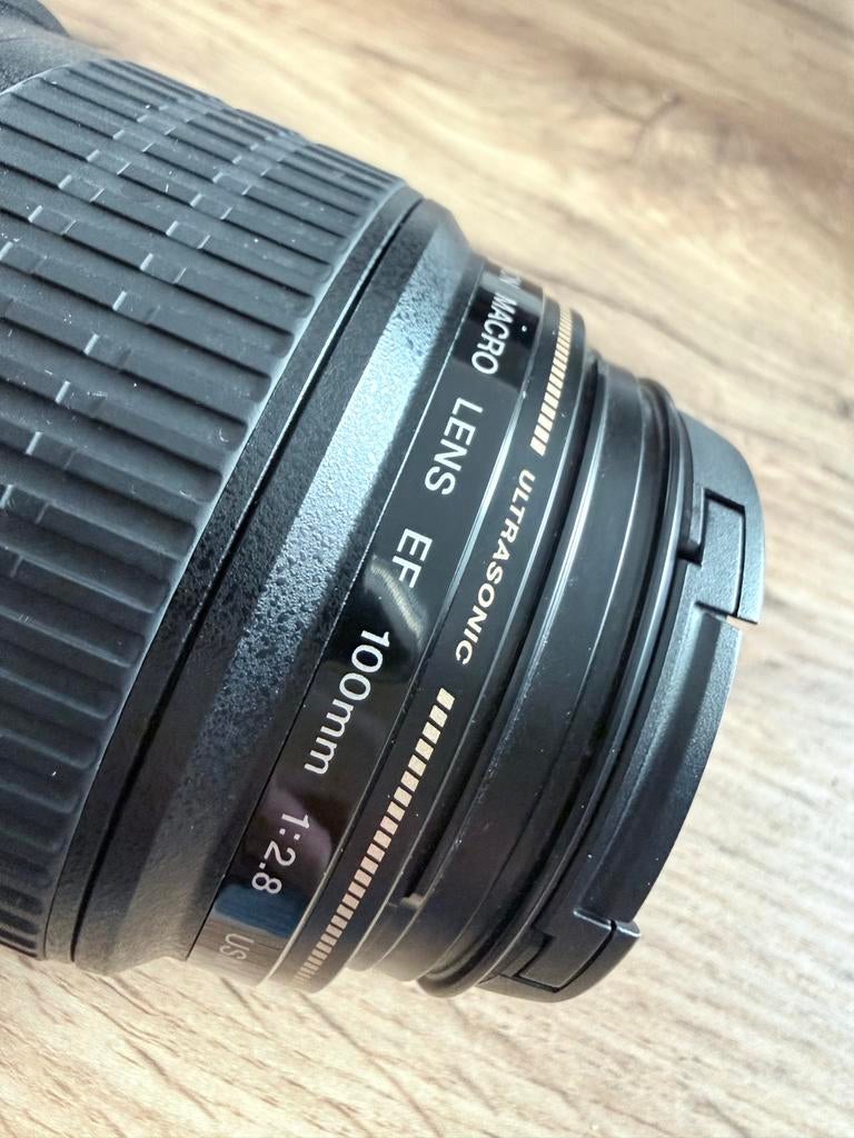 Canon EF 100mm f/2.8 USM Macro Lens, Ophalen of Verzenden, Zo goed als nieuw, Macrolens