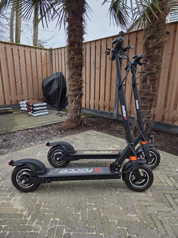 Elektrische step Skotero Force E-step Nederlandse E-step, Fietsen en Brommers, Steps, Zo goed als nieuw, Elektrische step (E-scooter)