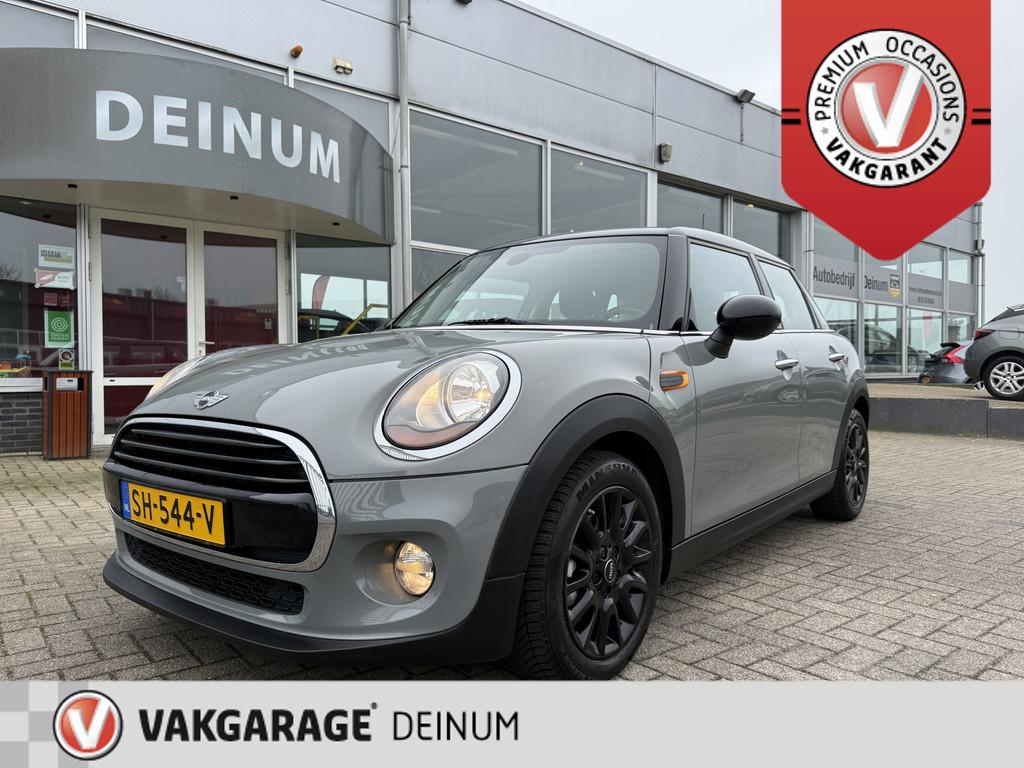 MINI Mini 1.5 Cooper Pepper Serious Business Automaat..! Nav, Auto's, Mini, Bedrijf, Te koop, Cooper, ABS, Airbags, Airconditioning