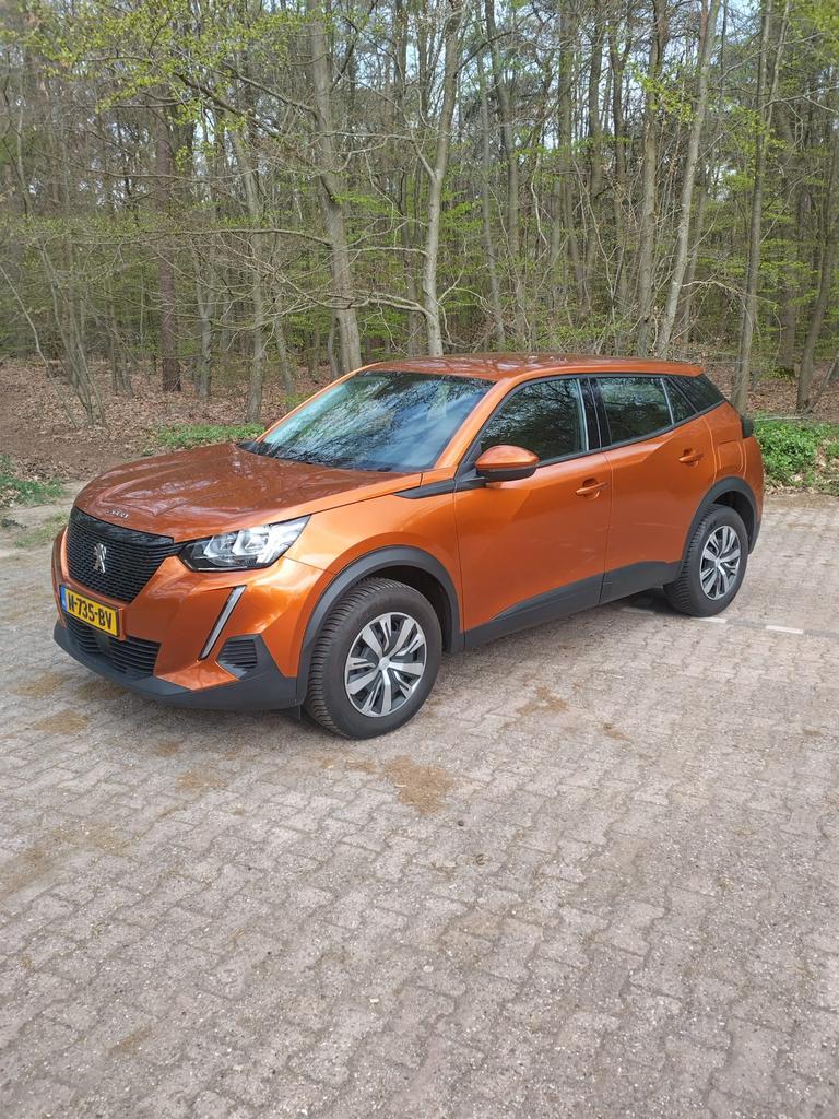 Peugeot 2008 1.2 Puretech 100pk 2021, Auto's, Zwart, Origineel Nederlands, 1200 kg, 19 km/l