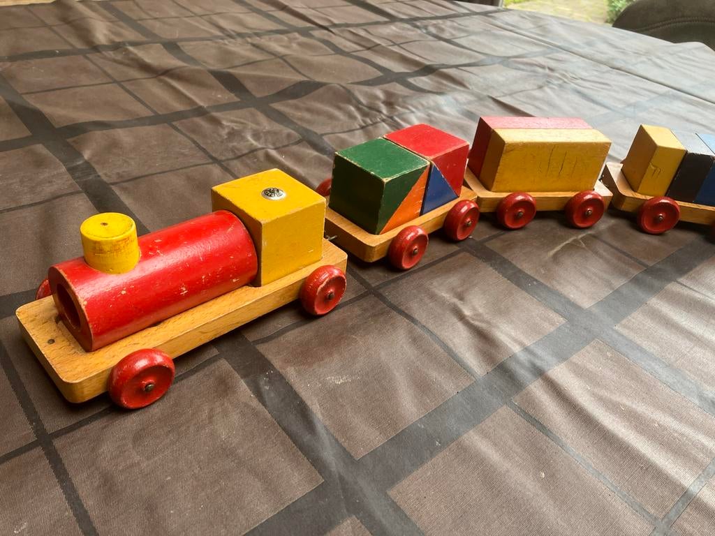 Nooitgedagt - Houten trein, Ophalen of Verzenden, Gebruikt, Rij- of Hobbelspeelgoed