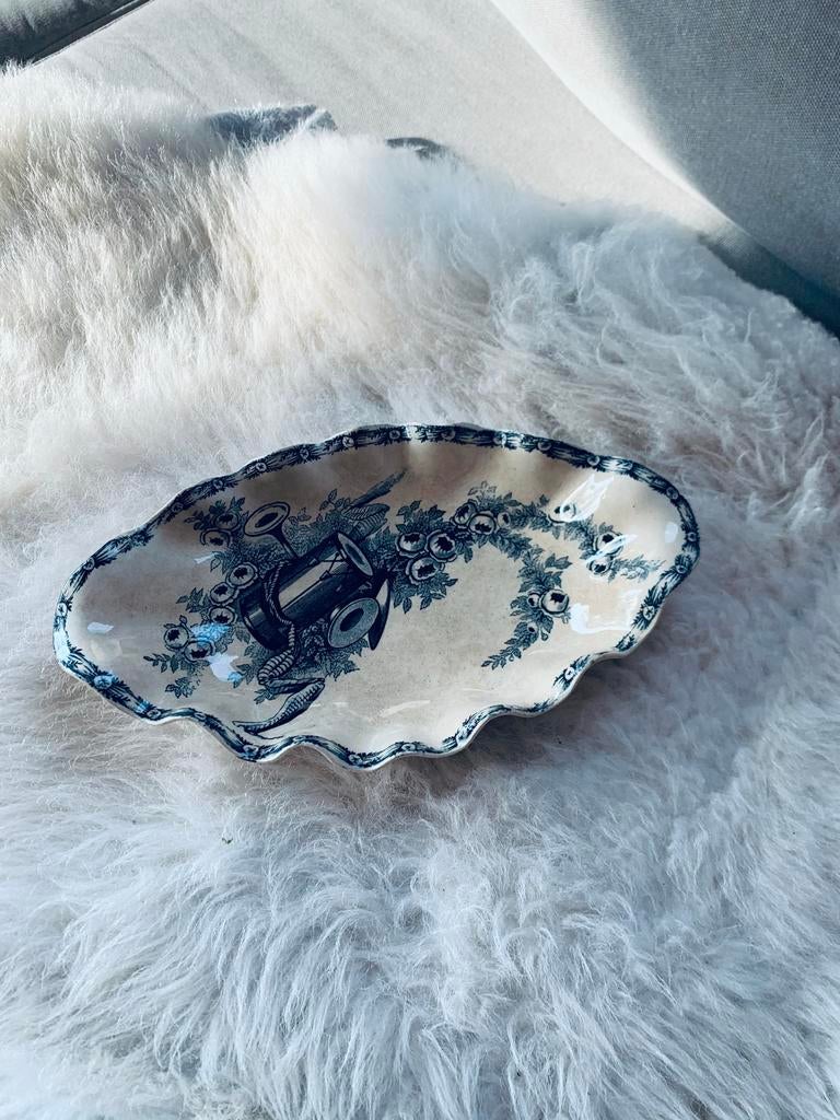 Attributs gien ravier 1870 izgst, Ophalen