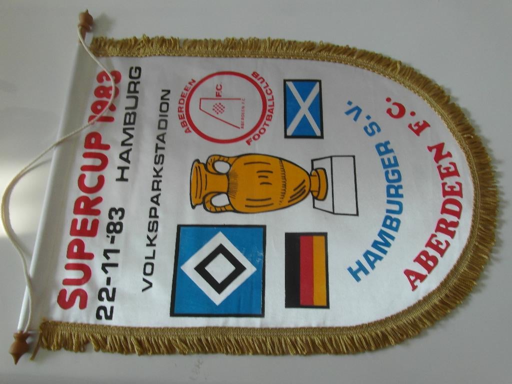 wimpel hamburger sv aberdeen fc super cup finale 1983, Ophalen of Verzenden, Gebruikt, Buitenlandse clubs