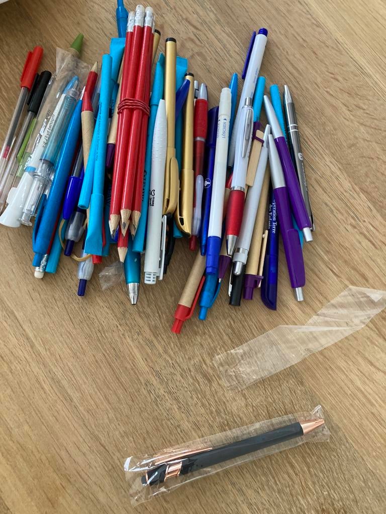 Partij diverse pennen leuk voor koningsdag, Ophalen of Verzenden, Zo goed als nieuw, Balpen, Overige merken