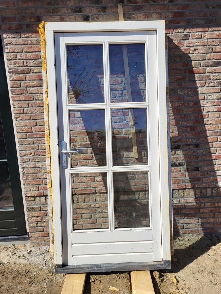Hard houten buiten deur compleet met cozijn en dorpel, Ophalen, Hout, 75 tot 150 cm, Deurkozijn