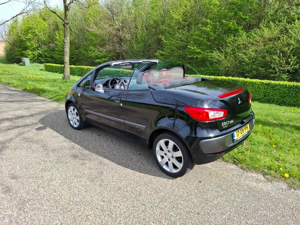 Mitsubishi Colt 1.5 CZC 2007 Zwart, apk tot juni 27, Auto's, Mitsubishi, Voorwielaandrijving, 15 km/l, 4 cilinders, Cabriolet