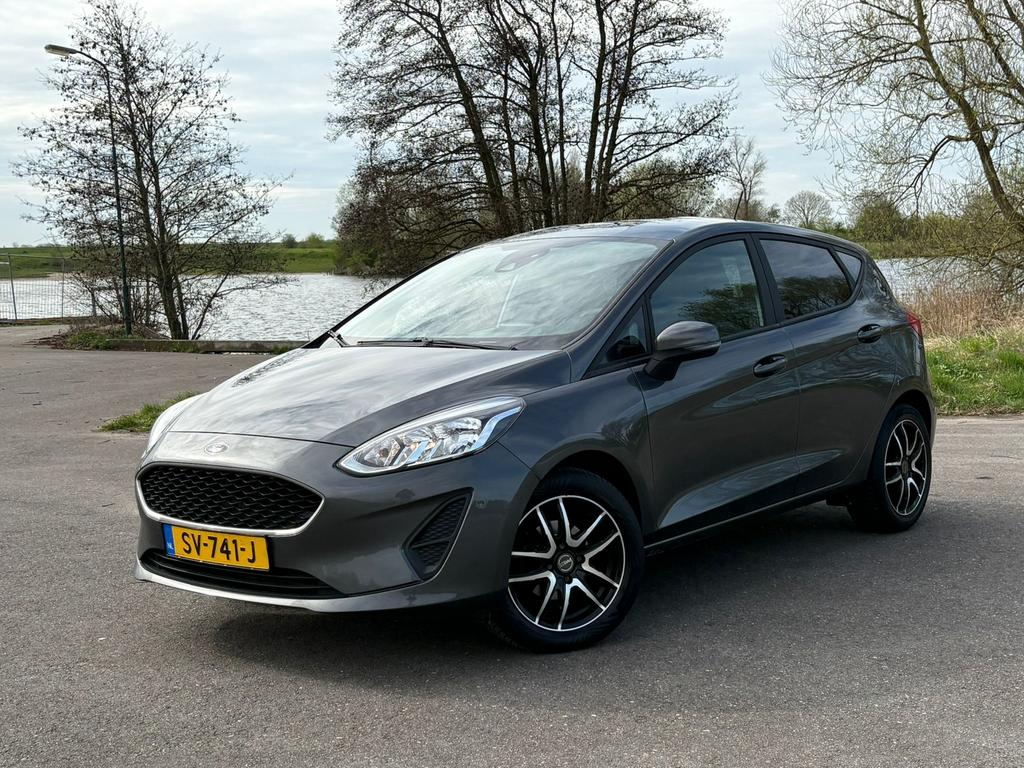Ford Fiësta 1.1 2018 Org NL CARPLAY Cruise Sensoren Lane ass, Voorwielaandrijving, 40 €/maand, Leder en Stof, 23 km/l