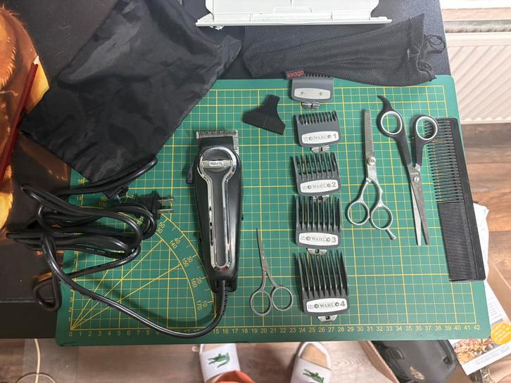 Wahl tondeuse set – compleet met opzetkammen en scharen, Sieraden, Tassen en Uiterlijk, Uiterlijk | Haarverzorging, Tondeuse, Ophalen of Verzenden