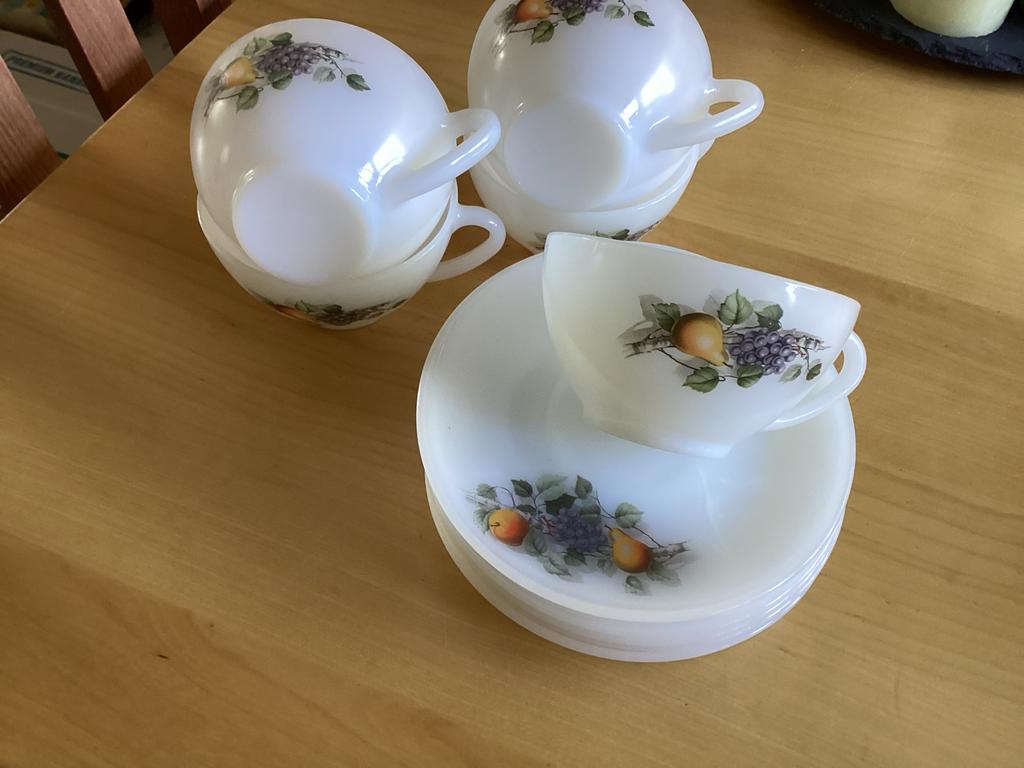 Set Arcopal soepkommen met schotels - Fruits de France, Ophalen, Kom(men), Overige stijlen, Glas