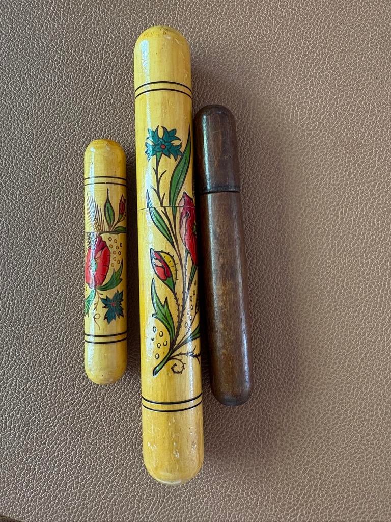 Vintage Breinaalden en Haaknaalden Etuis - Handgeschilderd, Hobby en Vrije tijd, Breien en Haken, Ophalen of Verzenden, Gebruikt