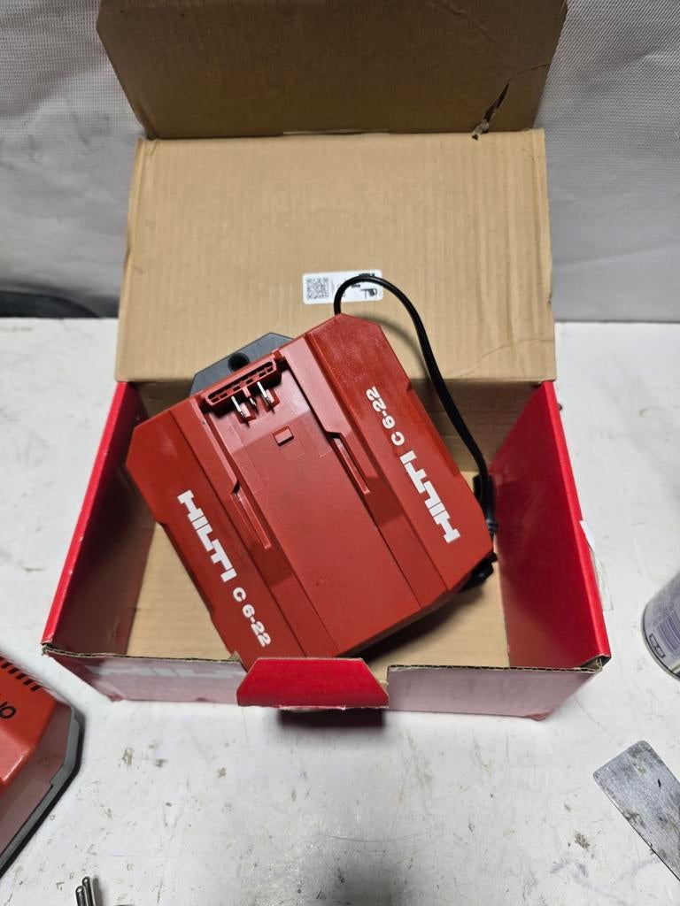 Hilti Nuron
-22 Nuron snellader, Ophalen of Verzenden, Hilti, N.v.t, N.v.t