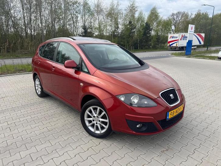 Seat Altea XL 2009 Rood, Auto's, Seat, Particulier, Altea XL, Benzine, Sedan, Geïmporteerd, Rood, Ophalen