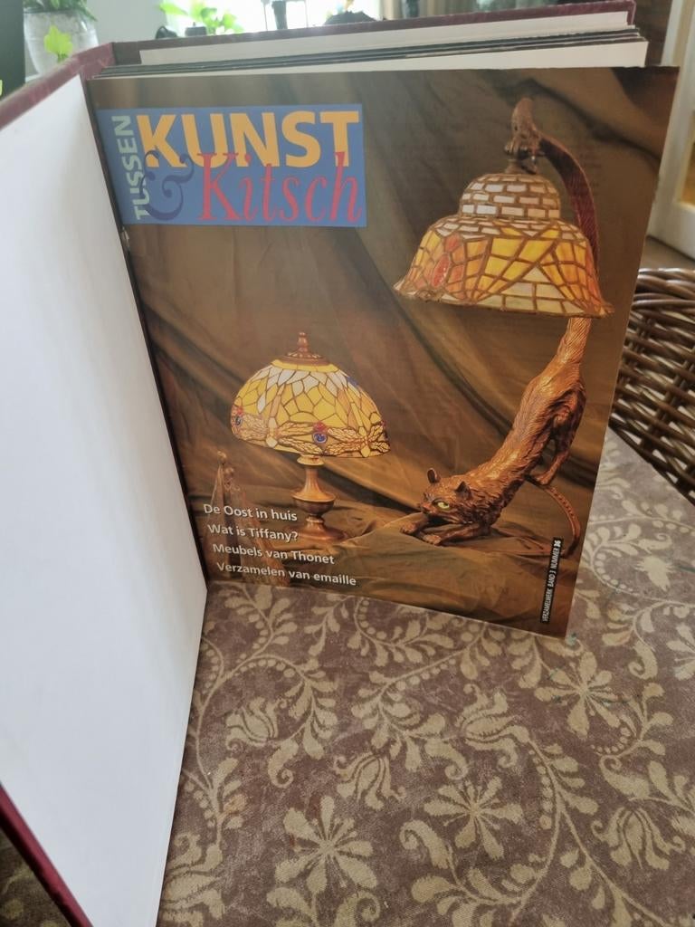 Tussen Kunst & Kitsch album, Ophalen of Verzenden, Zo goed als nieuw, Overige onderwerpen