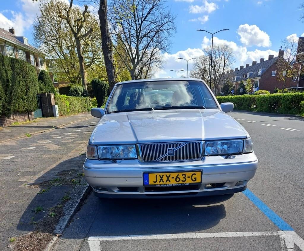 Volvo 960 2.5 AUT '96: voor kosten beurt + lpg installlatie, Auto's, Volvo, Achterwielaandrijving, 1800 kg, Grijs, Particulier