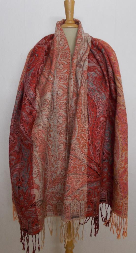 Mooie kleuren grote batik print sjaal, Verzenden, Zo goed als nieuw, Maat 42/44 (L), Sjaal