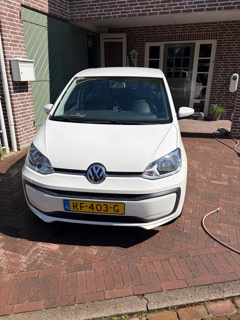Volkswagen up! 1.0 44KW 5-DRS 2017 Wit, Auto's, Volkswagen, Voorwielaandrijving, Stof, Up!, 4 stoelen