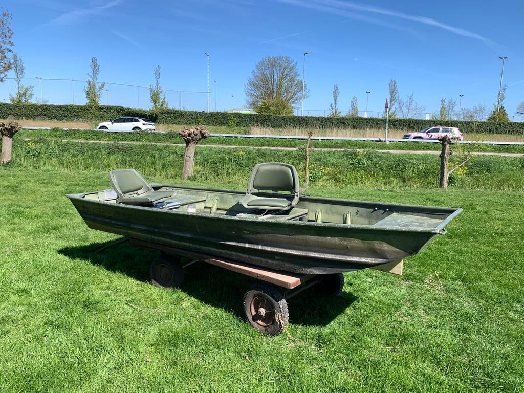 Mooie Alumacraft 1232 platbodem.visboot met 2 stoeltjes, Ophalen, Gebruikt, Aluminium, Benzine