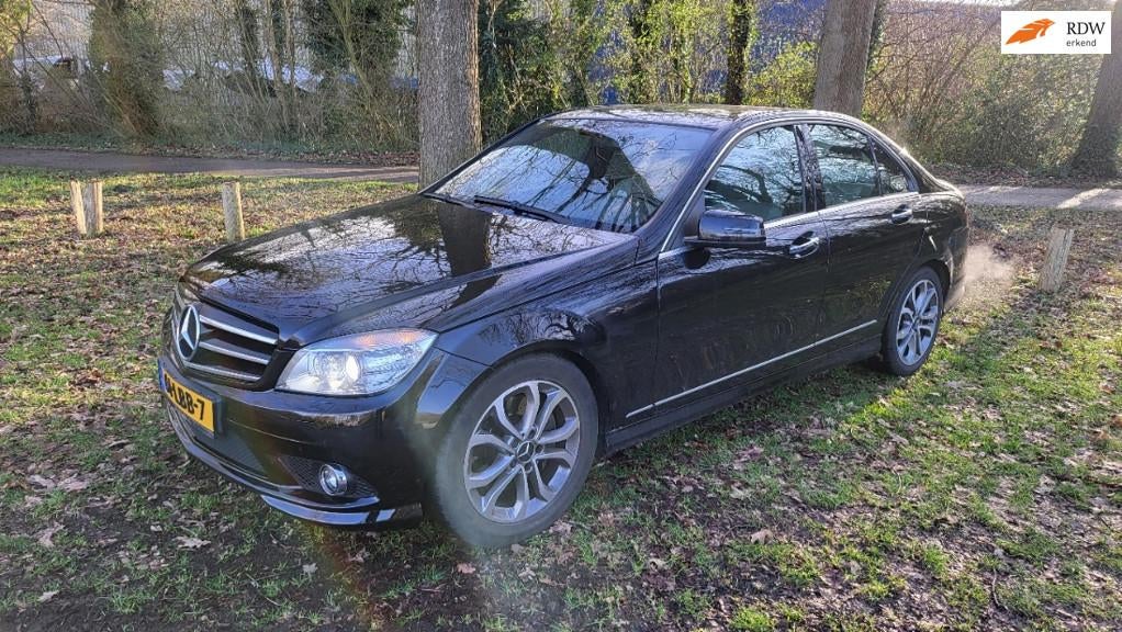 Mercedes-Benz C-klasse C280 3.0-V6-24V Automaat,NAV.Luxe uit, Auto's, Mercedes-Benz, Automaat, Achterwielaandrijving, Leder en Stof