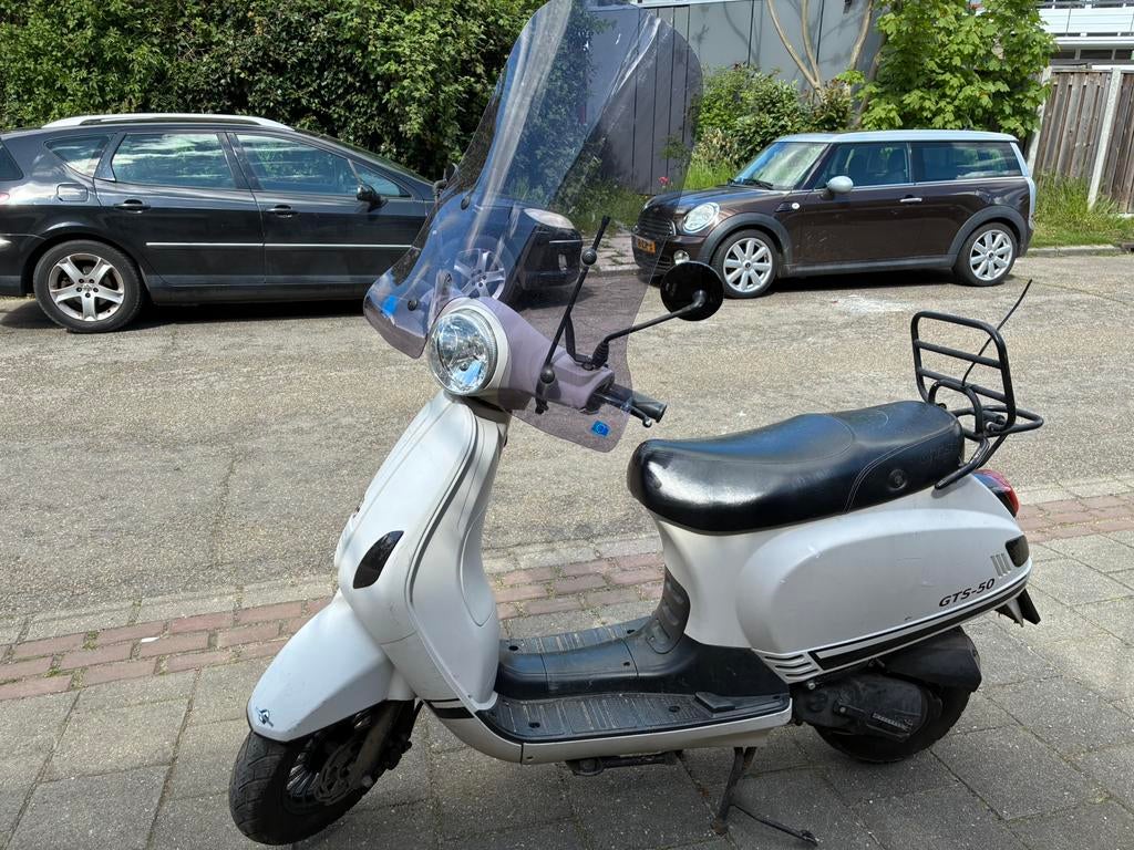 Juneng snorbrommer, Gebruikt, Benzine, Ophalen, Overige merken