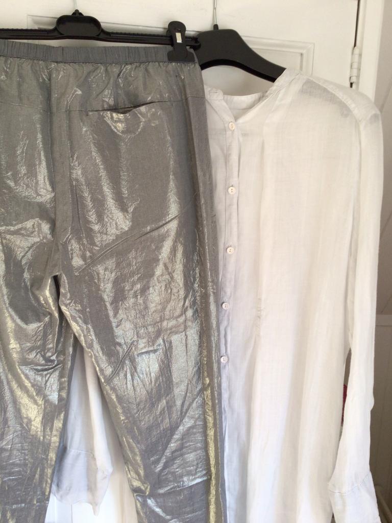 Waanzinnige nieuwe lange blouse/overhemdjurk in wit of grijs, Kleding | Dames, Blouses en Tunieken, Ophalen of Verzenden, Zo goed als nieuw