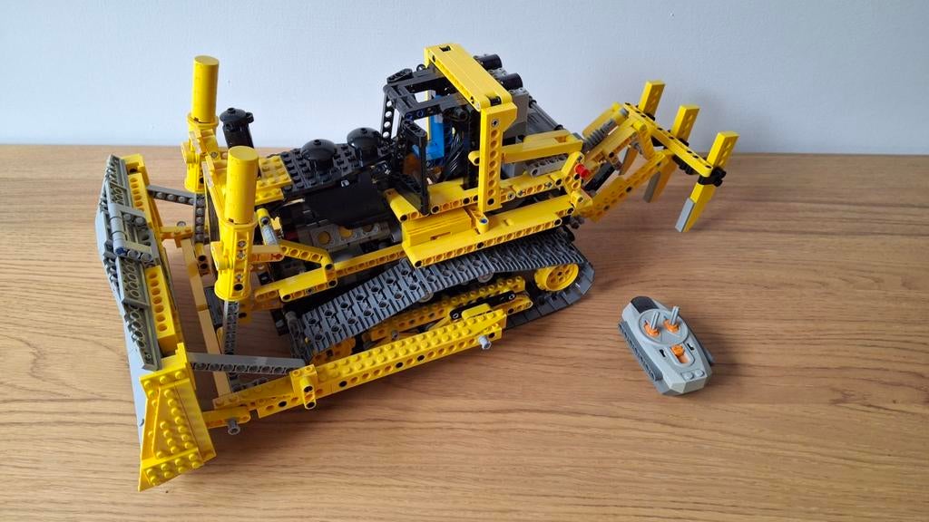 Lego Technic 8275 Bulldozer, Kinderen en Baby's, Speelgoed | Duplo en Lego, Lego, Compleet, Ophalen of Verzenden, Zo goed als nieuw
