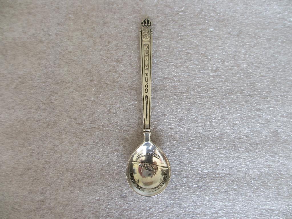Zilveren Lepeltje KLM Pelikaan Vlucht 1933, Antiek en Kunst, Ophalen of Verzenden, Zilver