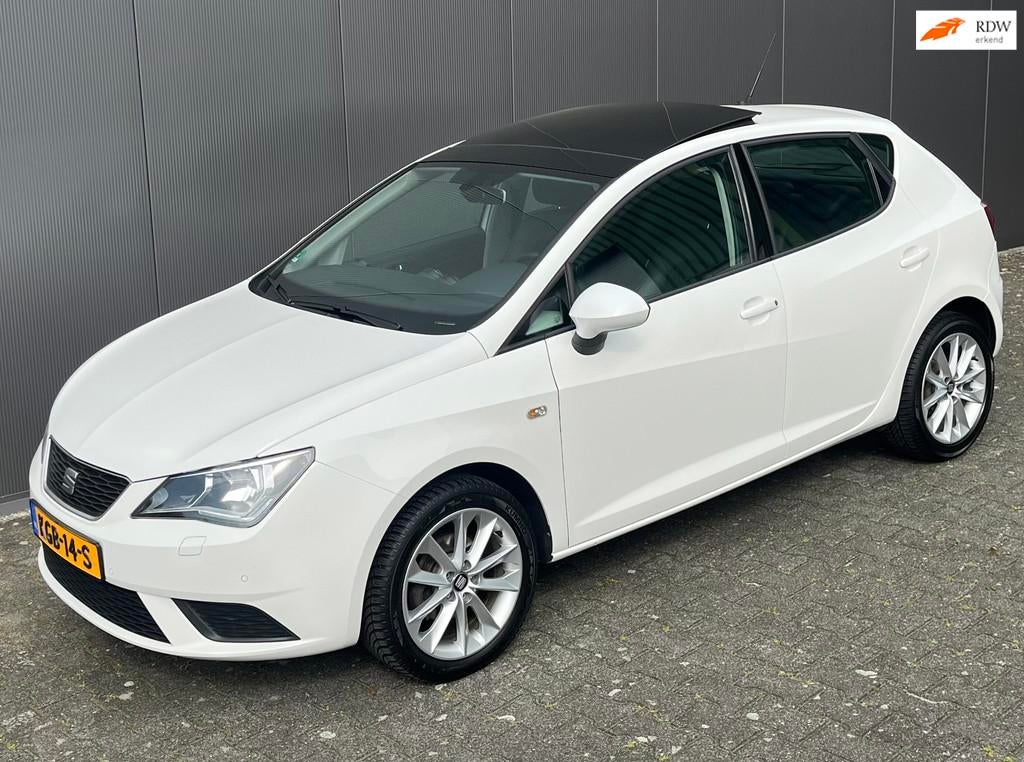 Seat Ibiza 1.0 EcoTSI Style Connect super luxe uitvoering, Auto's, Voorwielaandrijving, Gebruikt, Handgeschakeld, 19 km/l