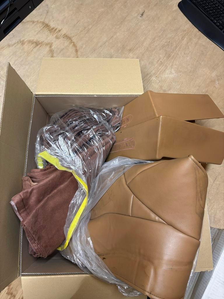 Interieur set Volvo FH4: Gordijnen, hoekjes, vloermatten, Auto-onderdelen, Interieur en Bekleding, Ophalen, Gebruikt, Volvo