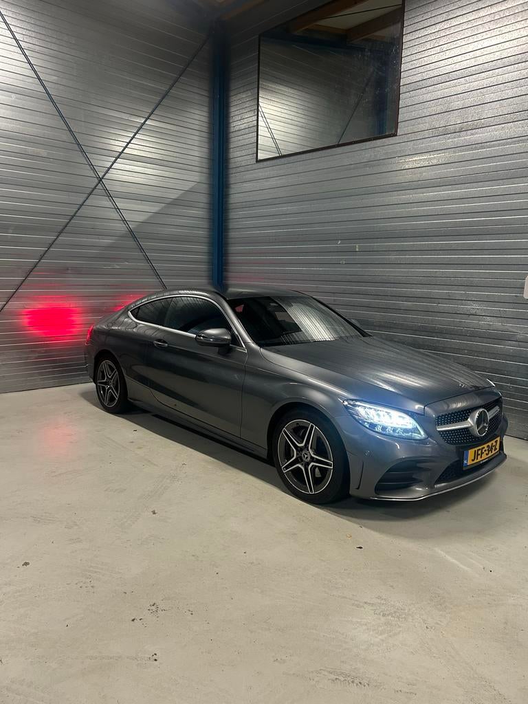 Mercedes-Benz C-Klasse C180, coupe automaat AMG, Automaat, 1800 kg, 4 stoelen, 14 km/l