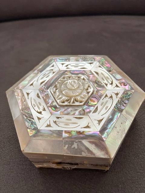 Sieraden doosje van Parelmoer, Antiek en Kunst, Antiek | Woonaccessoires, Ophalen of Verzenden