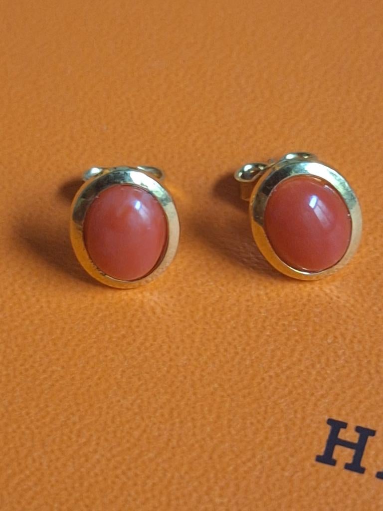 Vintage vermeil oorbellen met koraal, Overige materialen, Ophalen of Verzenden, Zo goed als nieuw, Met edelsteen