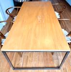 Eikenhoutel tafel met stalen frame + 4 wishbone stoelen, Huis en Inrichting, Ophalen, Zo goed als nieuw, Rechthoekig, 50 tot 100 cm