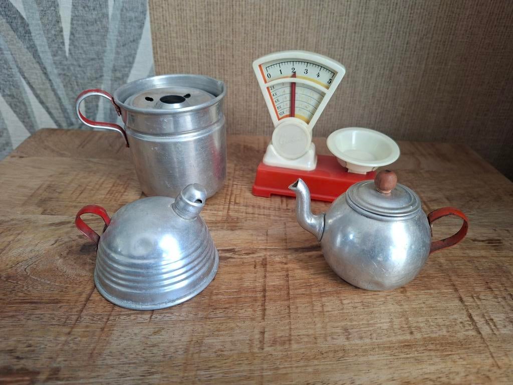Brocante aluminium speelgoed keukenset met weegschaal, Ophalen of Verzenden