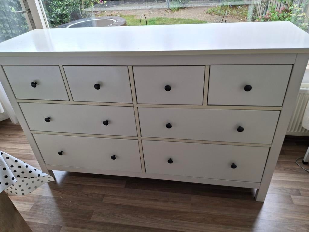 Witte Hemnes ladekast van Ikea met 8 lades 160x96cm., Huis en Inrichting, Kasten | Ladekasten, Ophalen, Gebruikt, 5 laden of meer